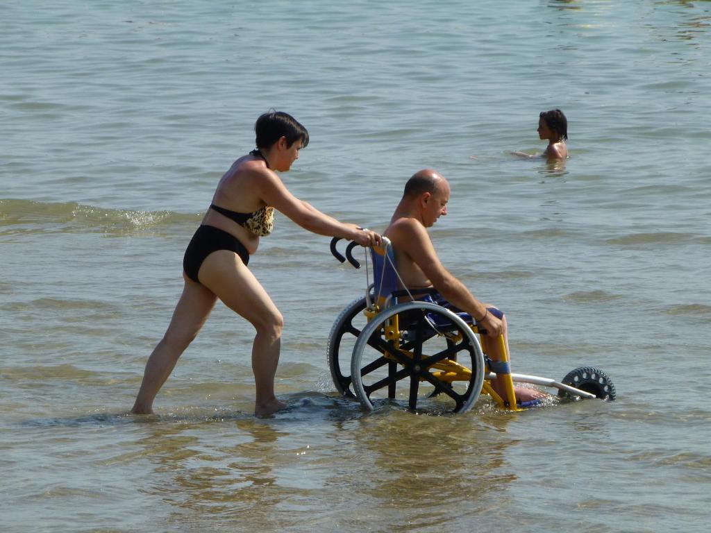 Residence I Delfini Cupra Marittima Bagian luar foto